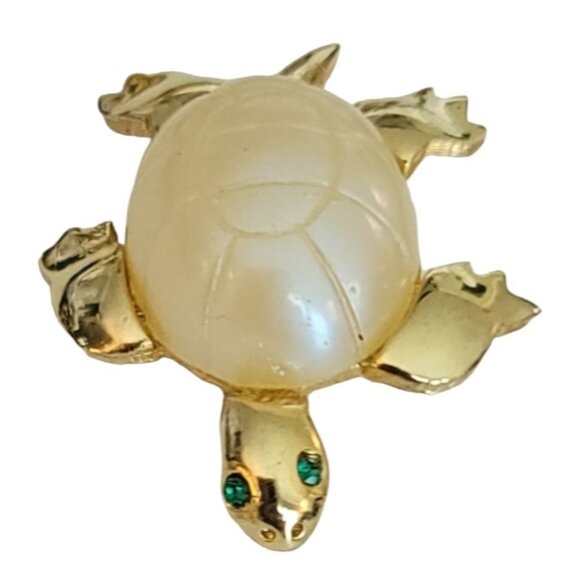 Trifari Crown Over T Gold Tone Plastic Pearl Shell Turtle Pin, Signed K27 - Picture 3 of 9